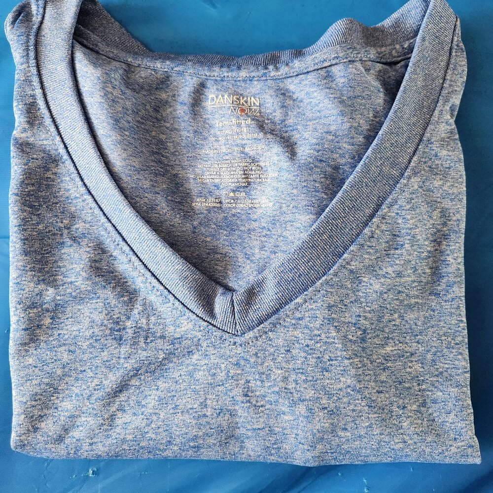 Danskin Now Semi Fitted Royal Blue Long Sleeve V-neck Stretch Athletic Top XL